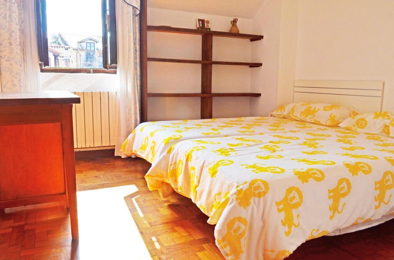 Apartamento El Corro: Con Parking En Pleno Centro De Комильяс Экстерьер фото